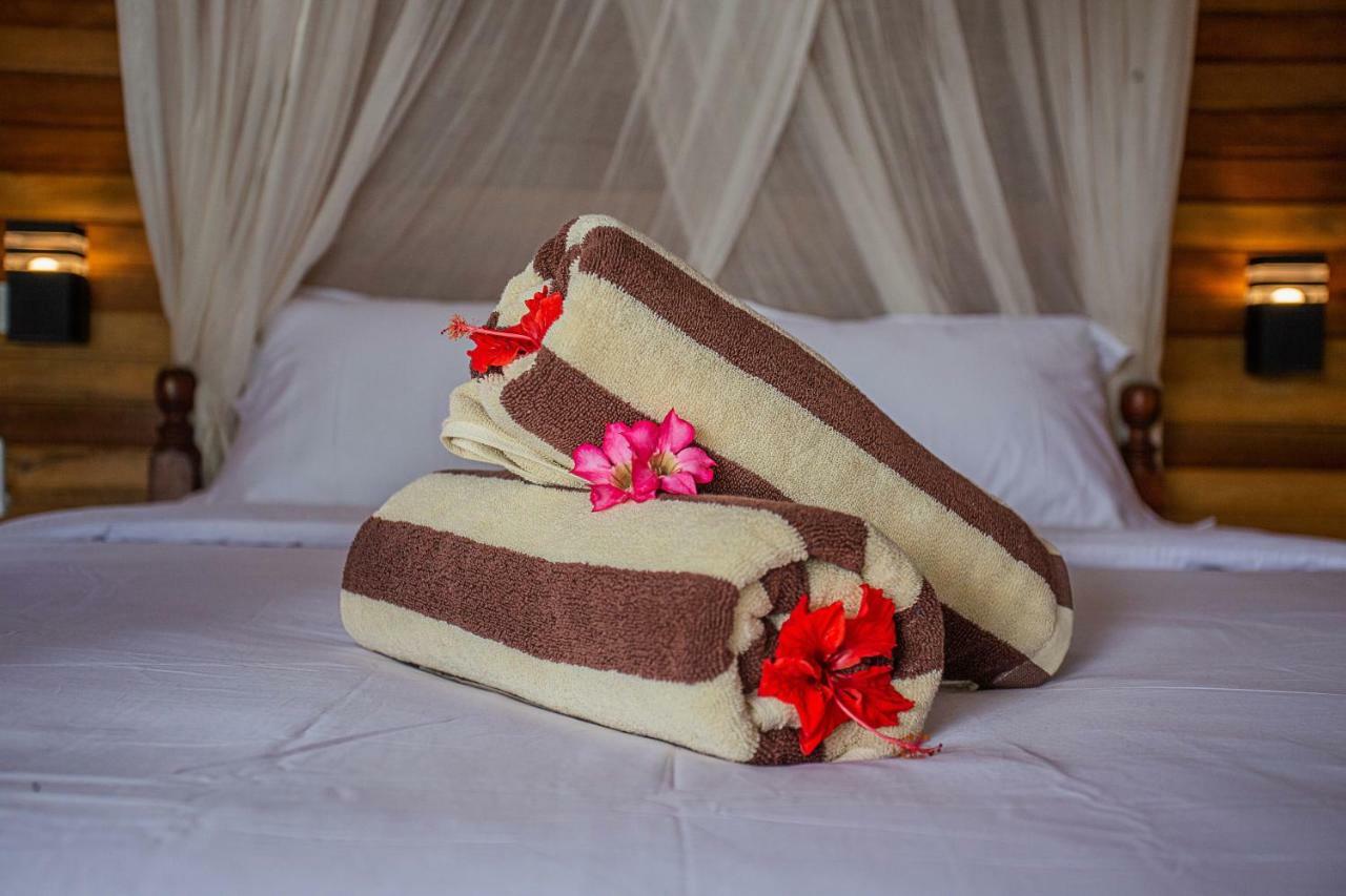 Wooden Beach Sunset Cottages Nusa Lembongan  Ngoại thất bức ảnh