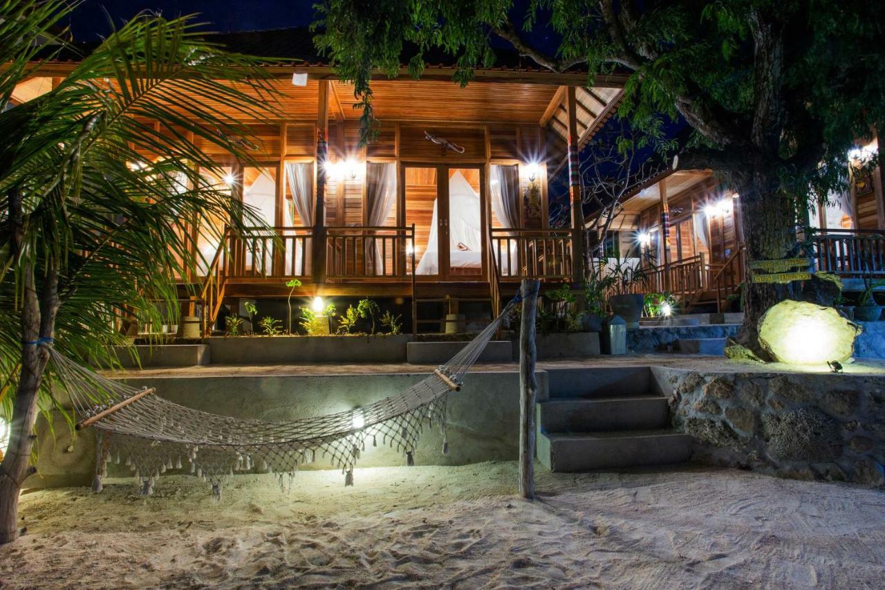 Wooden Beach Sunset Cottages Nusa Lembongan  Ngoại thất bức ảnh